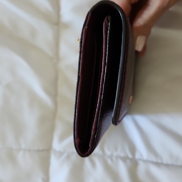 Michael kors burgundy Bi Fold wallet. - Picture 6 of 6
